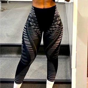 ISO Gymshark Limitless leggings